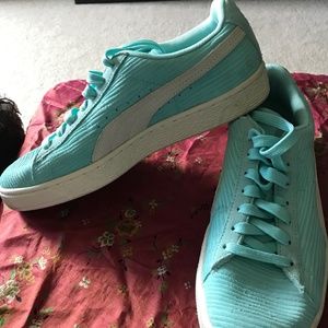 Puma mint green suede basket trainers 8.5